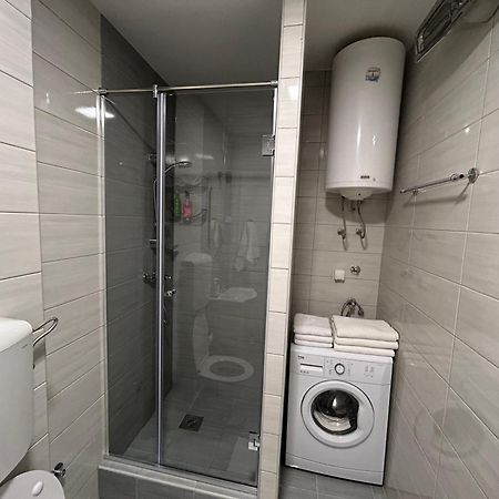 Apartments Ciki 포드고리차 외부 사진