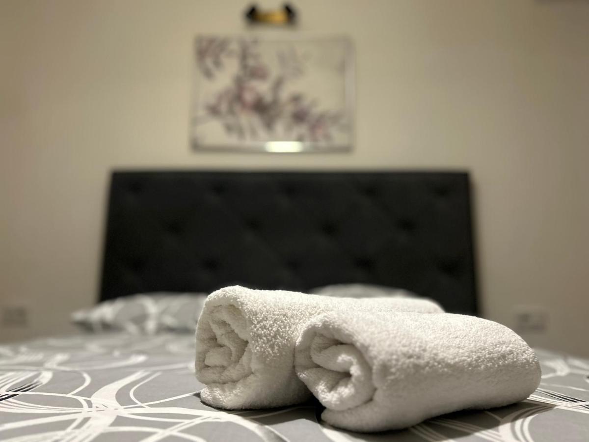 Apartments Ciki 포드고리차 외부 사진