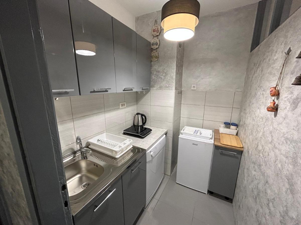Apartments Ciki 포드고리차 외부 사진