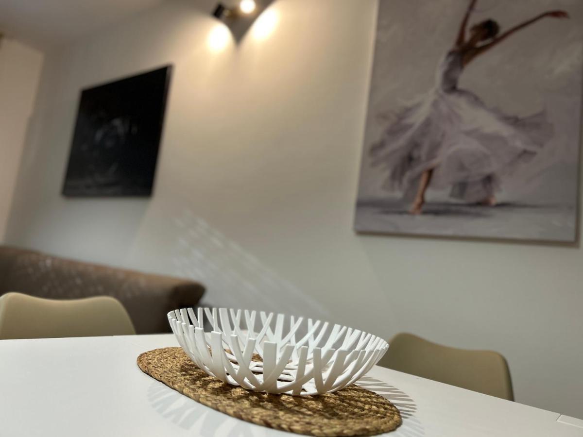 Apartments Ciki 포드고리차 외부 사진